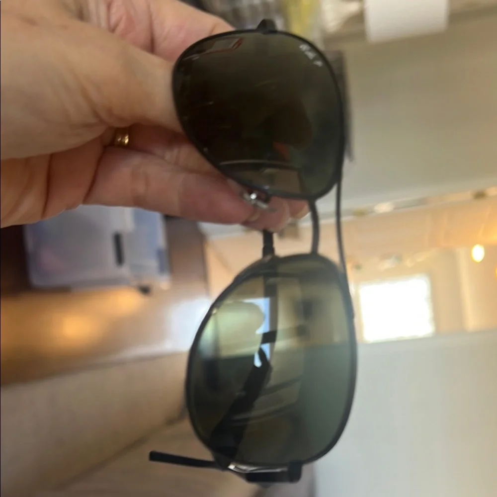 Ray-Ban Polarized Black Aviator Sunglasses